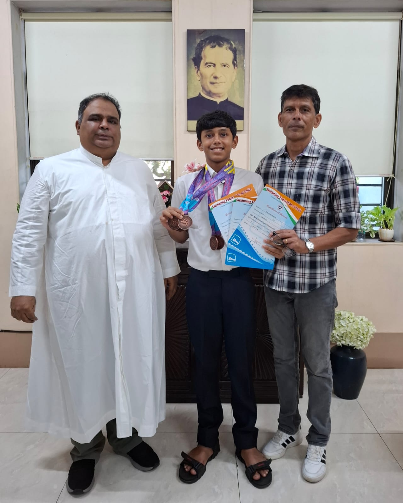 Dron Palande Wins Five Bronze Medals at Junior National Aquatic Championships.